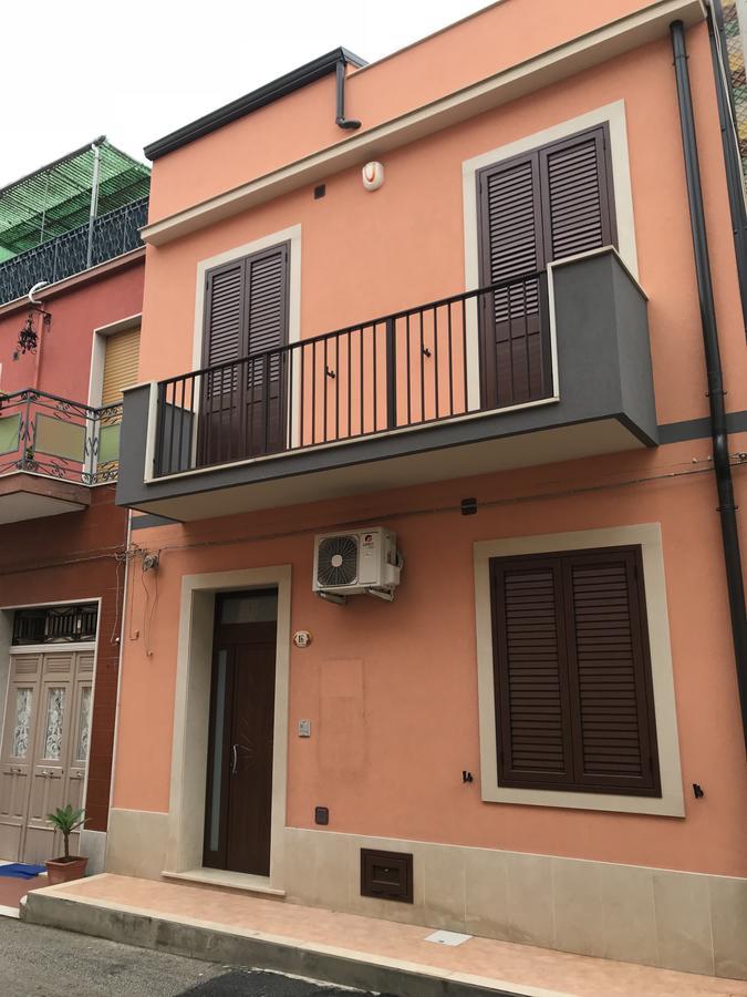 Vila Casa Angela Avola Exteriér fotografie